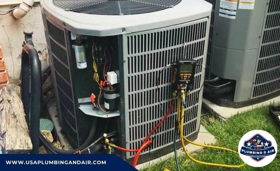 Certified HVAC expert troubleshooting an air conditioner in Las Vegas NevadaCertified HVAC expert troubleshooting an air conditioner in Las Vegas Nevada